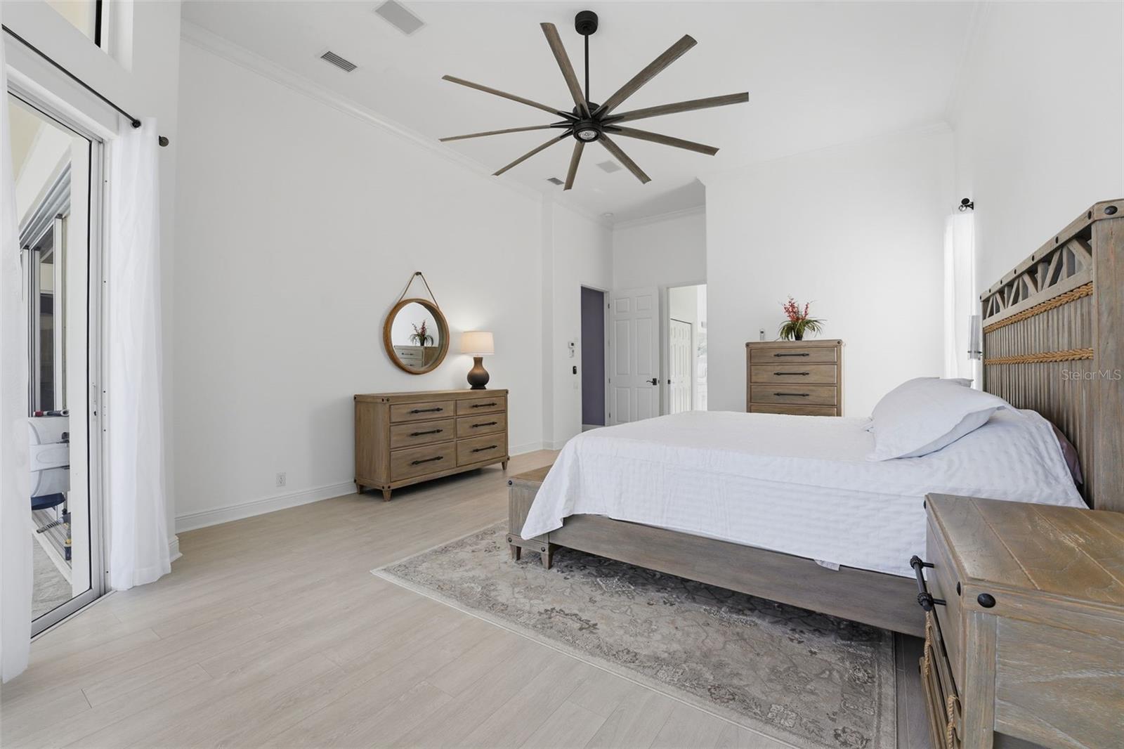 3121 Rivershore Lane