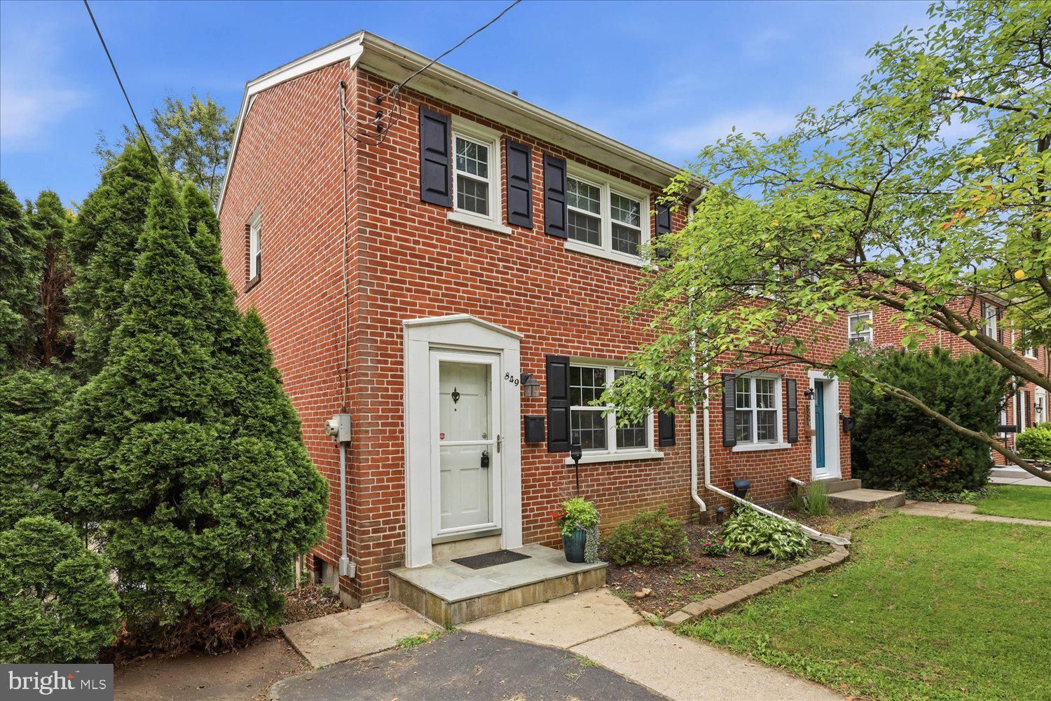 849 Fountain Avenue