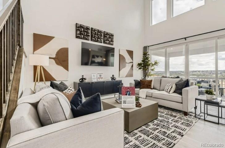 8940 Whiteclover Street