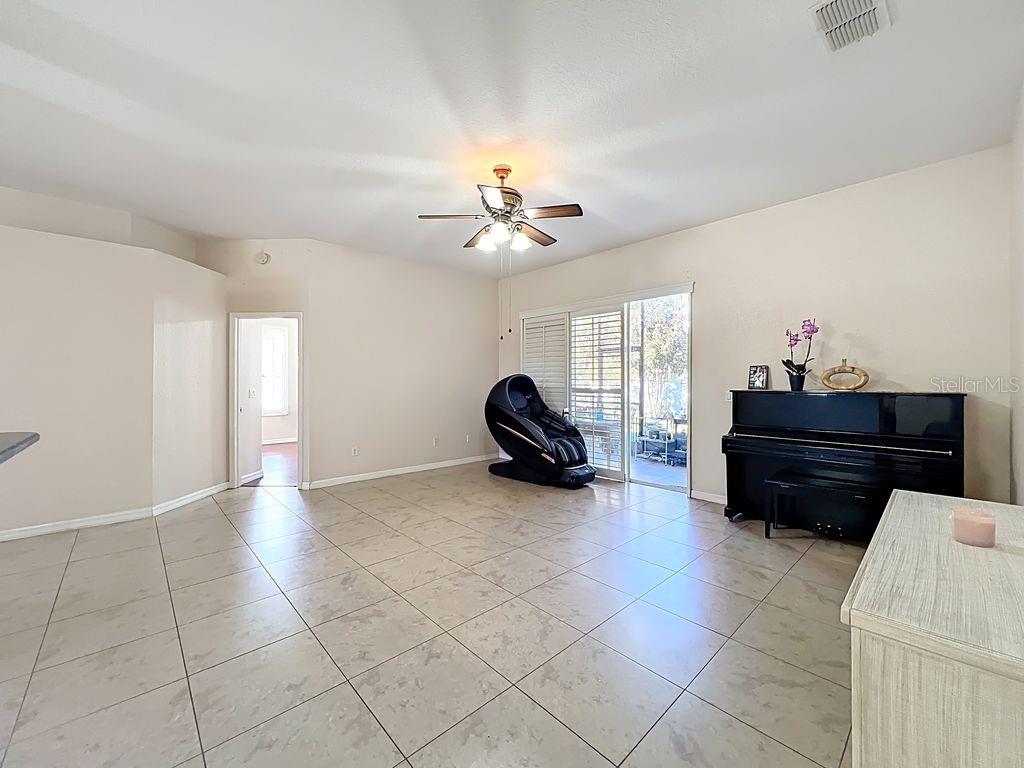 2840 Lexington Court