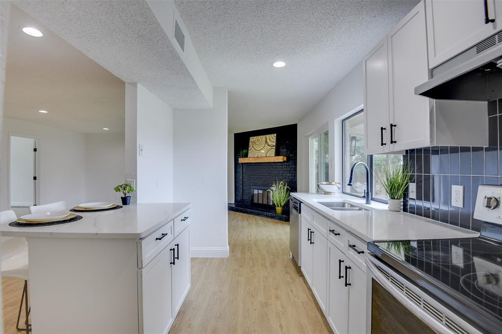 1105 Hickory Hill Drive