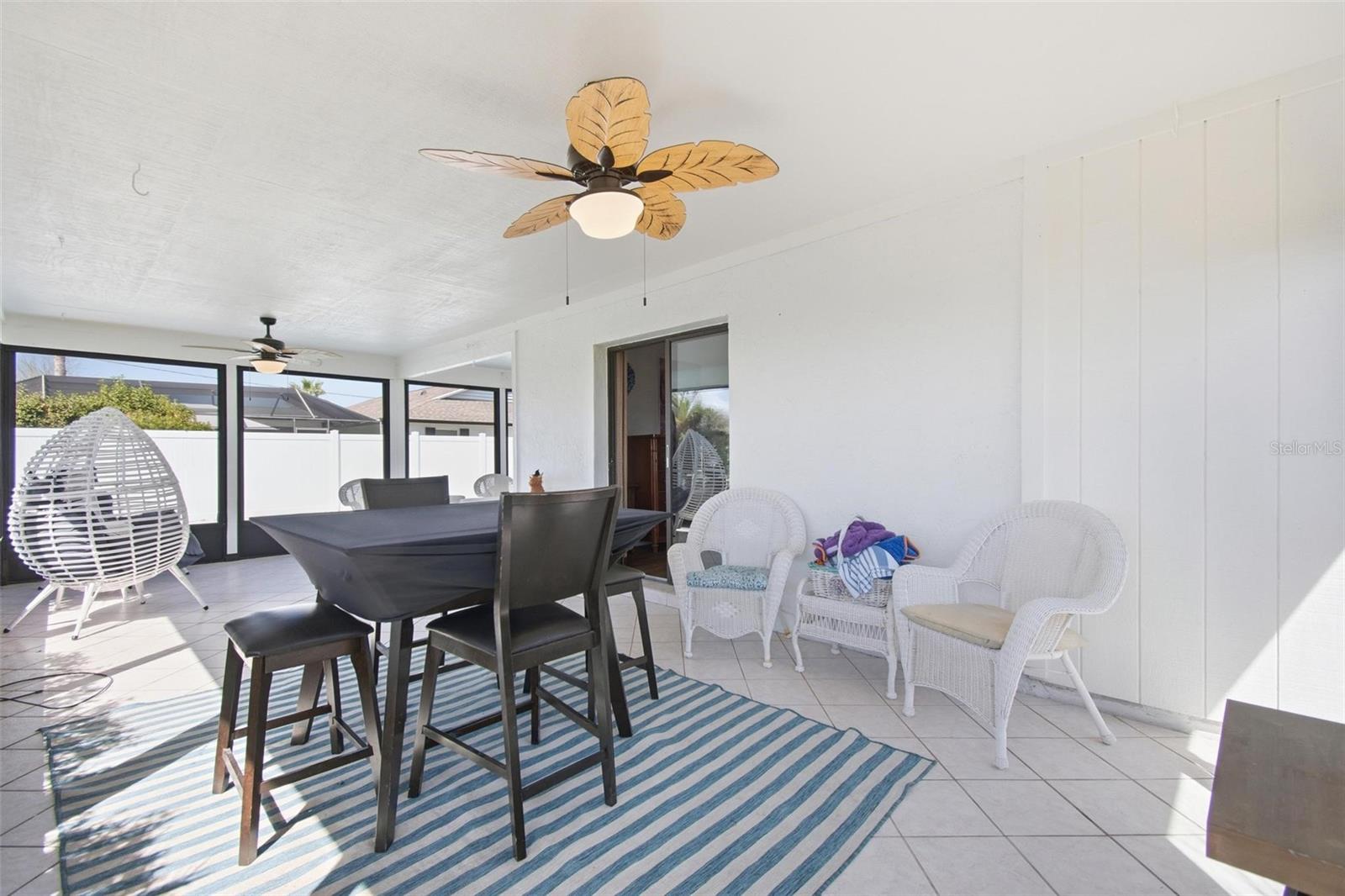 4 Coral Reef Court S