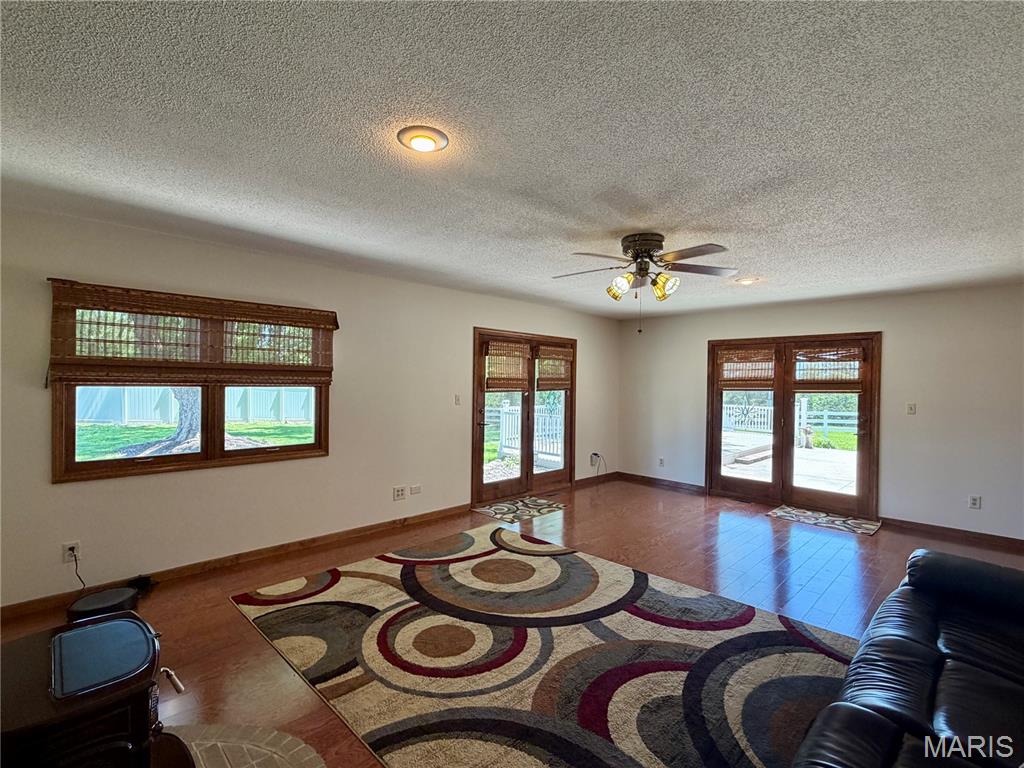 12569 New London Gravel Rd