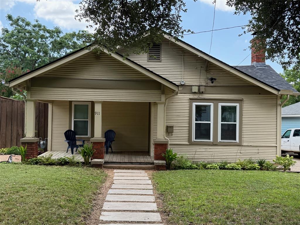 911 N Montclair Avenue