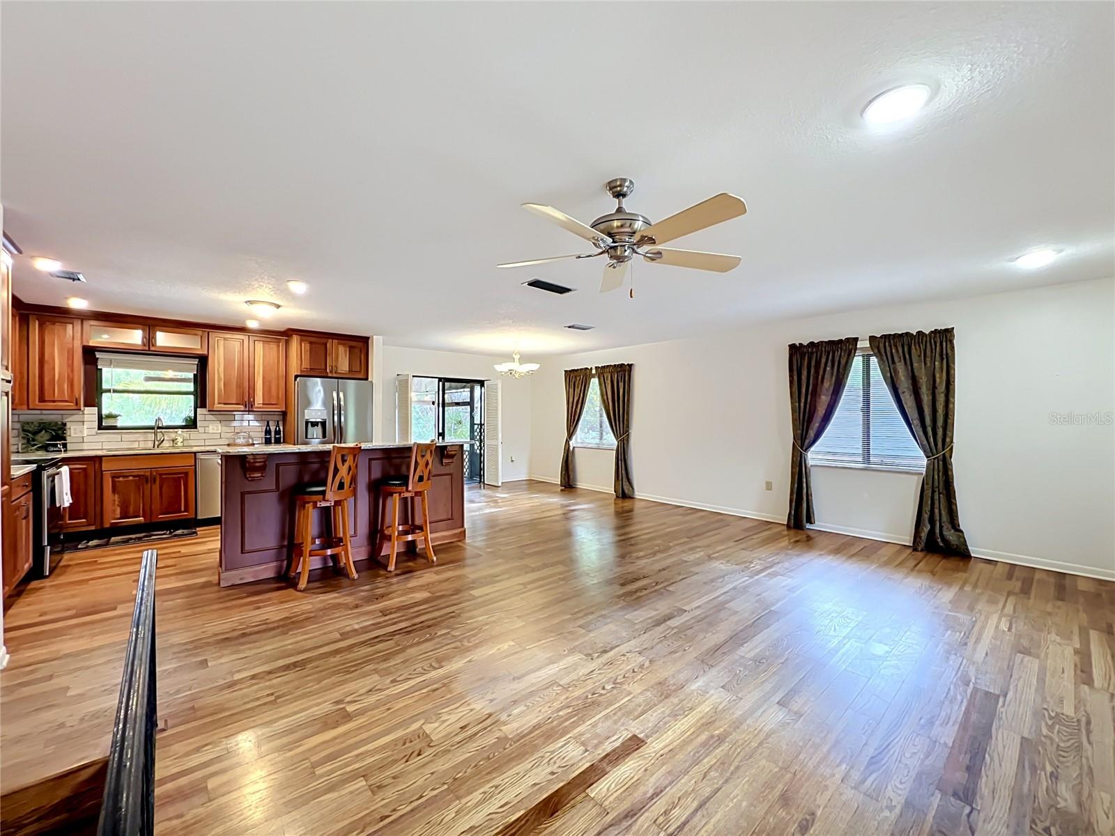 1511 Glastonberry Road