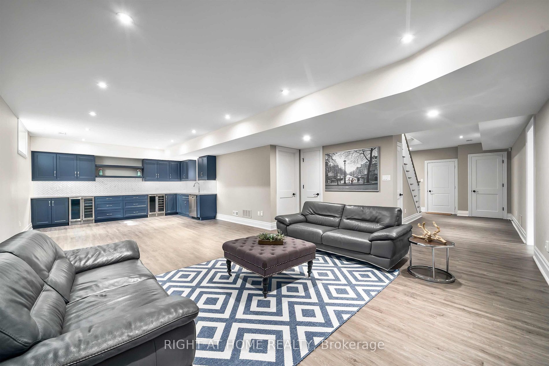 1338 Tansley Dr