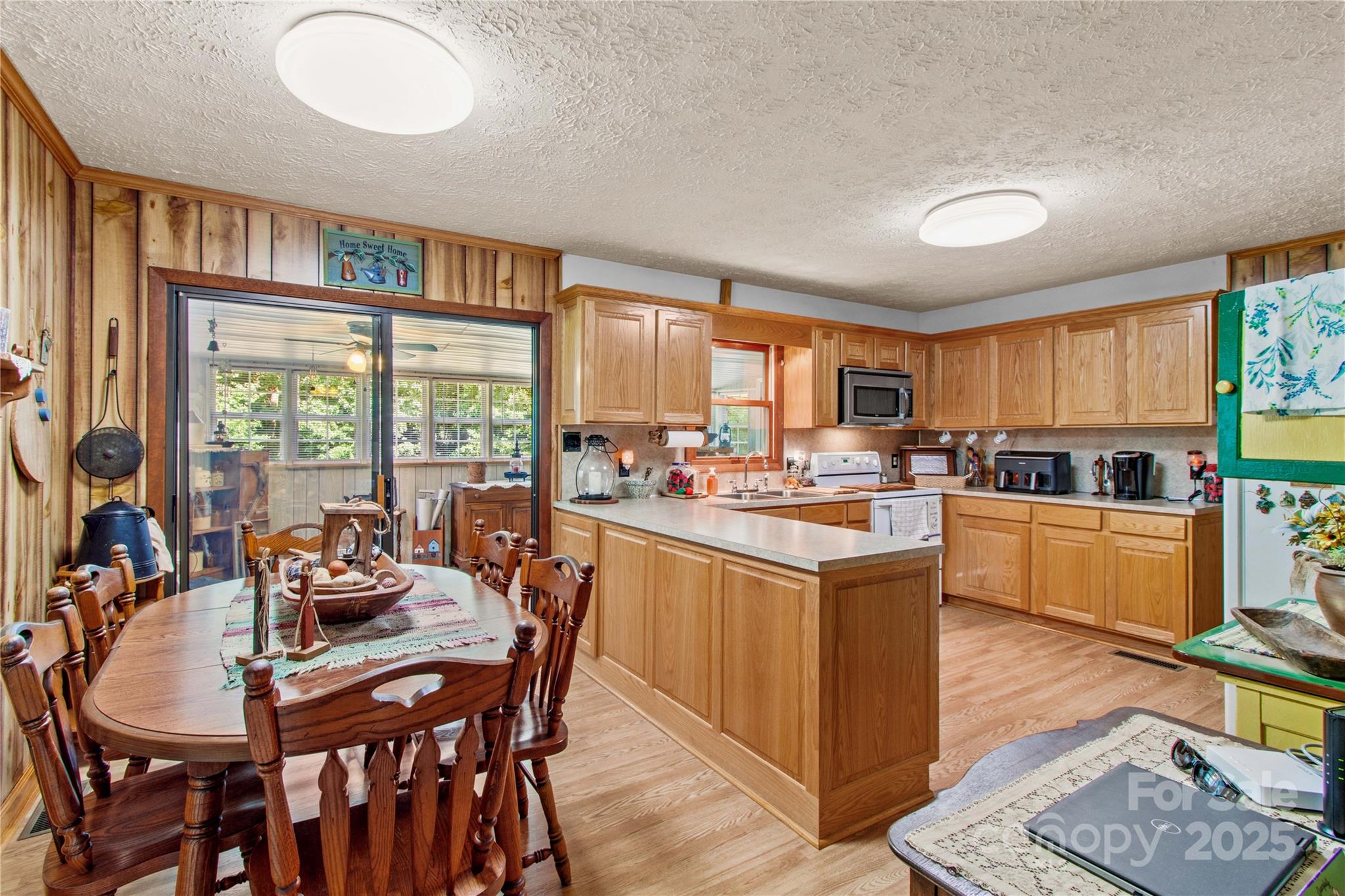 784 Whites Farm Road