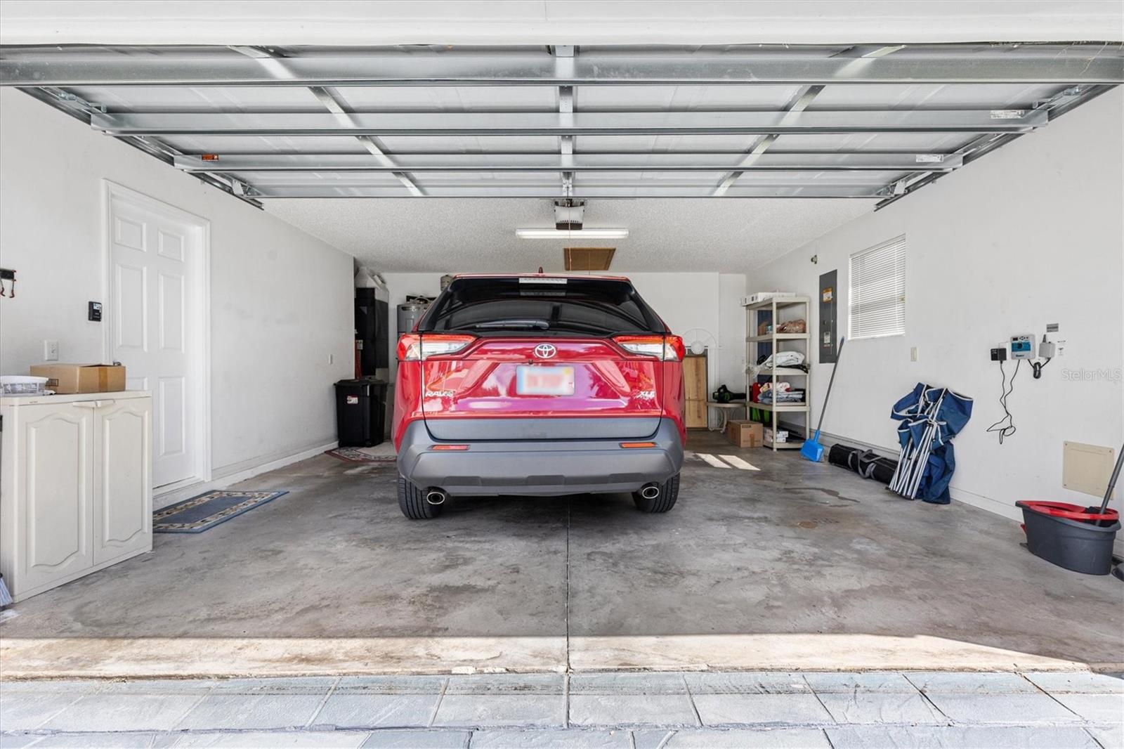 915 Ventura Drive