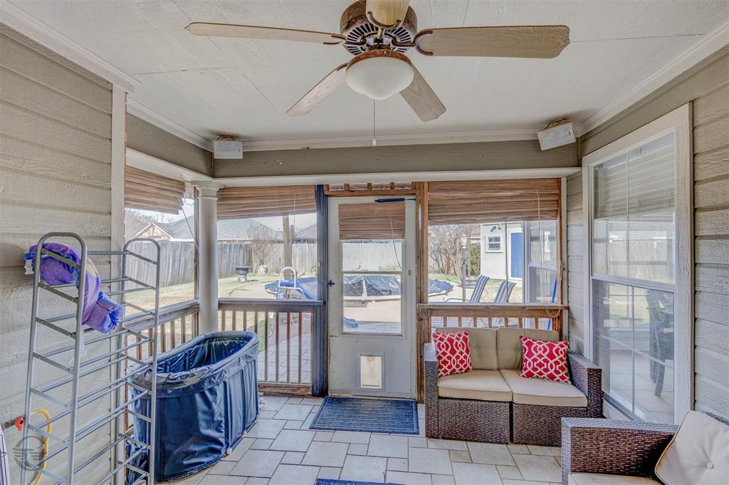 5861 Bluebonnett Drive