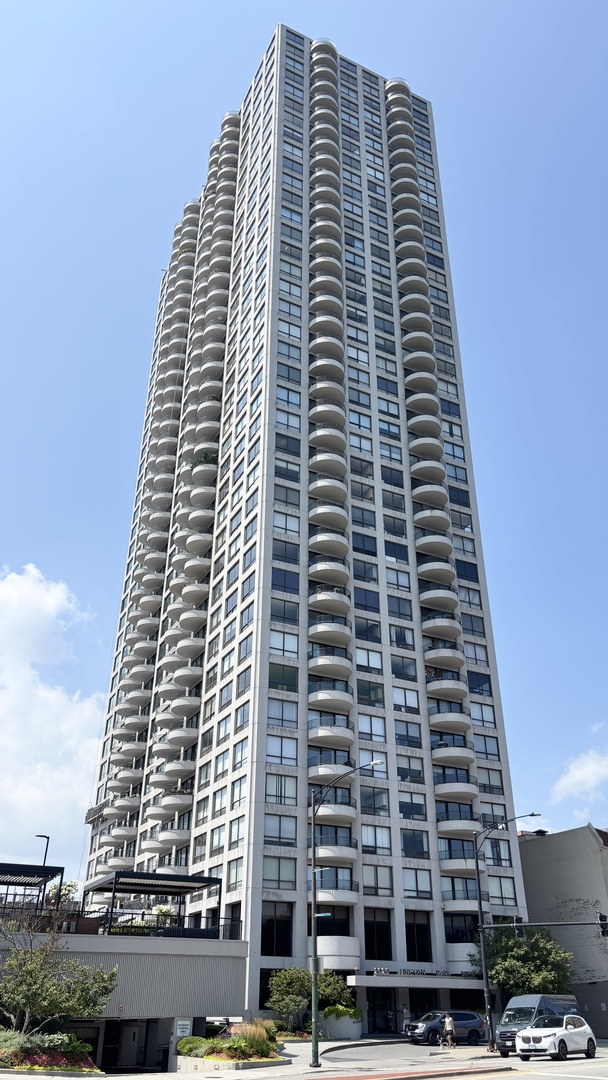Live in the Heart of Lincoln Park!   Don't miss this spacious 1 bed / 1 bath condo in the iconic 2020 Lincoln Park West - one of the most desirable buildings in the neighborhood!   Breathtaking views of Lincoln Park Zoo & Lake Michigan from your private balcony - perfect for grilling, relaxing, and entertaining!   Thoughtfully designed open layout with a bonus room or flex space and massive walk-in closet for all your storage needs.   Full-amenity building with:   Outdoor Pool   Indoor Jacuzzi & Sauna   Renovated Fitness Center   Tennis & Pickleball Courts   Lounge, Laundry Room, 24-Hour Door Staff & More!     Just steps from the lakefront, parks, shopping, dining, public transportation & everything Lincoln Park has to offer!     A fantastic opportunity for homeowners or investors alike.  Being sold AS-IS - bring your vision and make it your own!     Schedule your showing today!