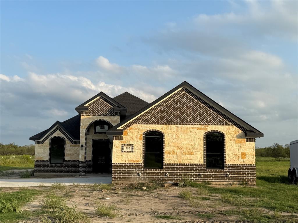 New Construction on 2.08 Acres – 4 Bedrooms, 2 Bathrooms
Brand-new construction situated on 2.08 acres in a quiet rural setting with convenient access to the city. This open-concept home features 4 bedrooms and 2 full bathrooms with modern finishes throughout. The first bedroom offers flexibility and can be used as a home office, nursery, gym, or flex space. The kitchen and bathrooms are designed with stone countertops, adding both elegance and durability. With its spacious layout, quality construction, and private acreage, this property offers a perfect blend of comfort, functionality, and modern living.