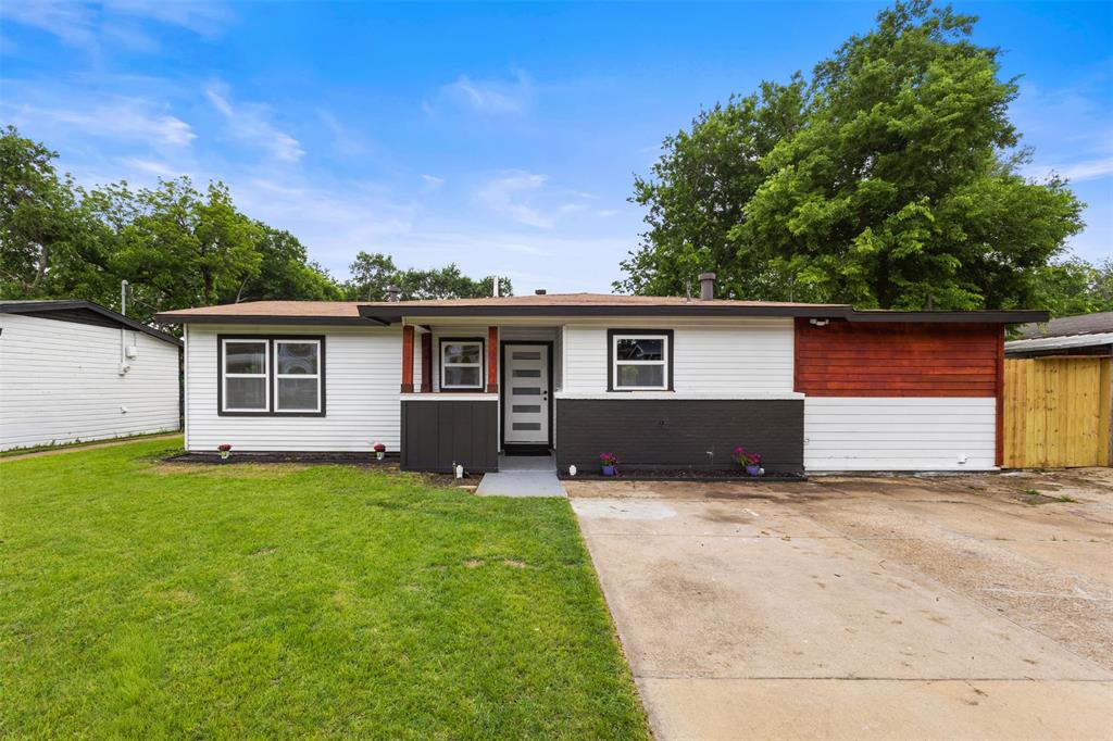 Welcome to 2006 Ridgeway St in Arlington! This tastefully updated 4-bedroom, 2-bath home offers 1,196 sq ft of living space featuring laminate flooring throughout and beautifully renovated kitchen & baths that blend modern style with everyday functionality.Step outside and discover the generous lot with a large backyard perfect for entertaining, gardening, or letting the pets run free. The spacious covered patio provides an ideal retreat for relaxing year-round, all enclosed by a sturdy wood fence for ultimate privacy.Nature lovers will appreciate the proximity to Burl L. Wilkes Park, just a short stroll away on Hillcrest Drive, offering green space and outdoor recreation for the whole family.Don't miss this wonderful opportunity! Schedule your showing today!