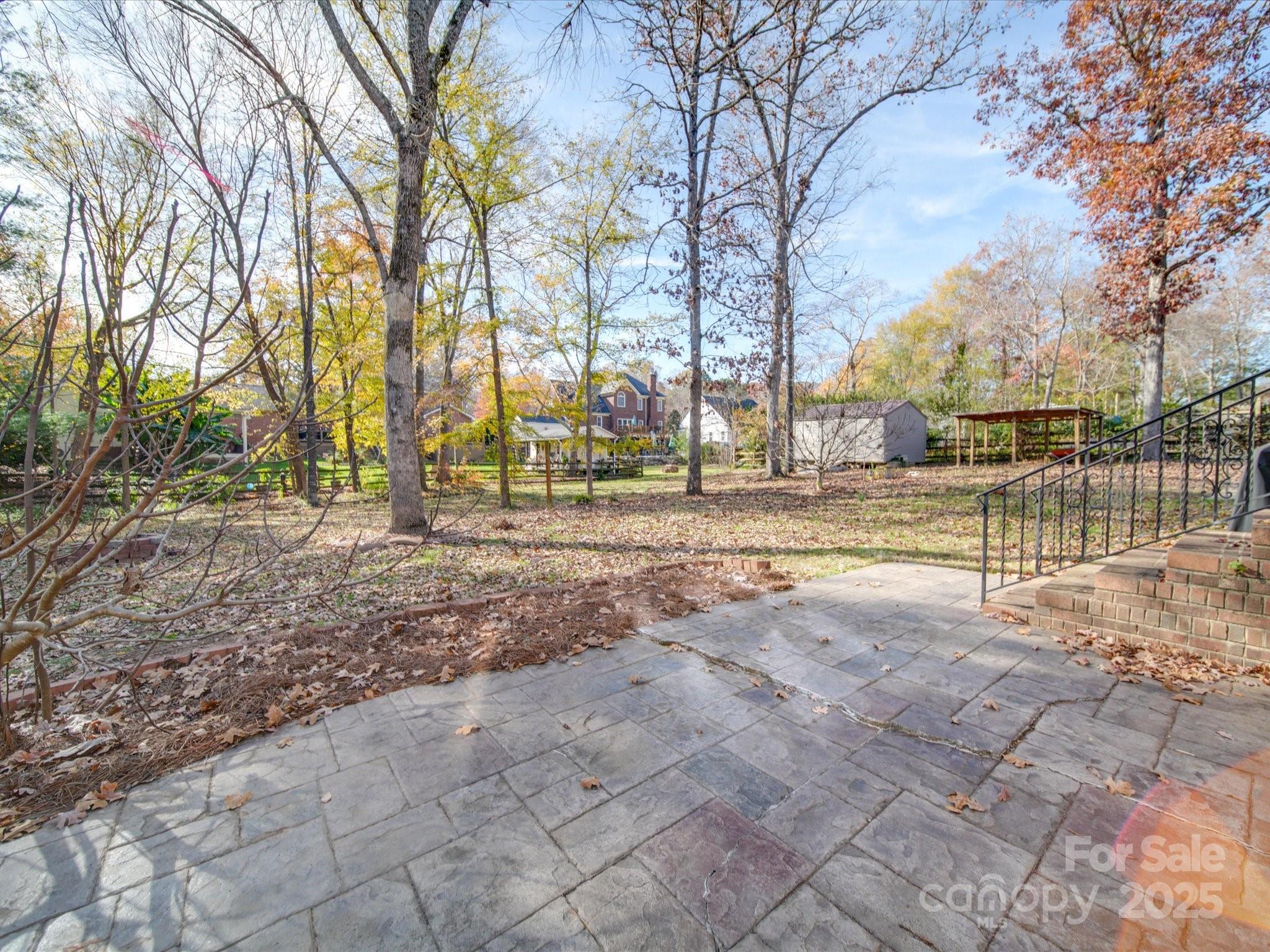909 Woodhurst Drive
