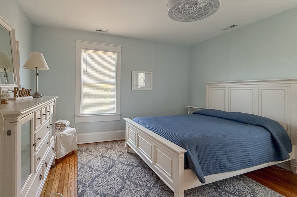 609 Monroe Ave 247