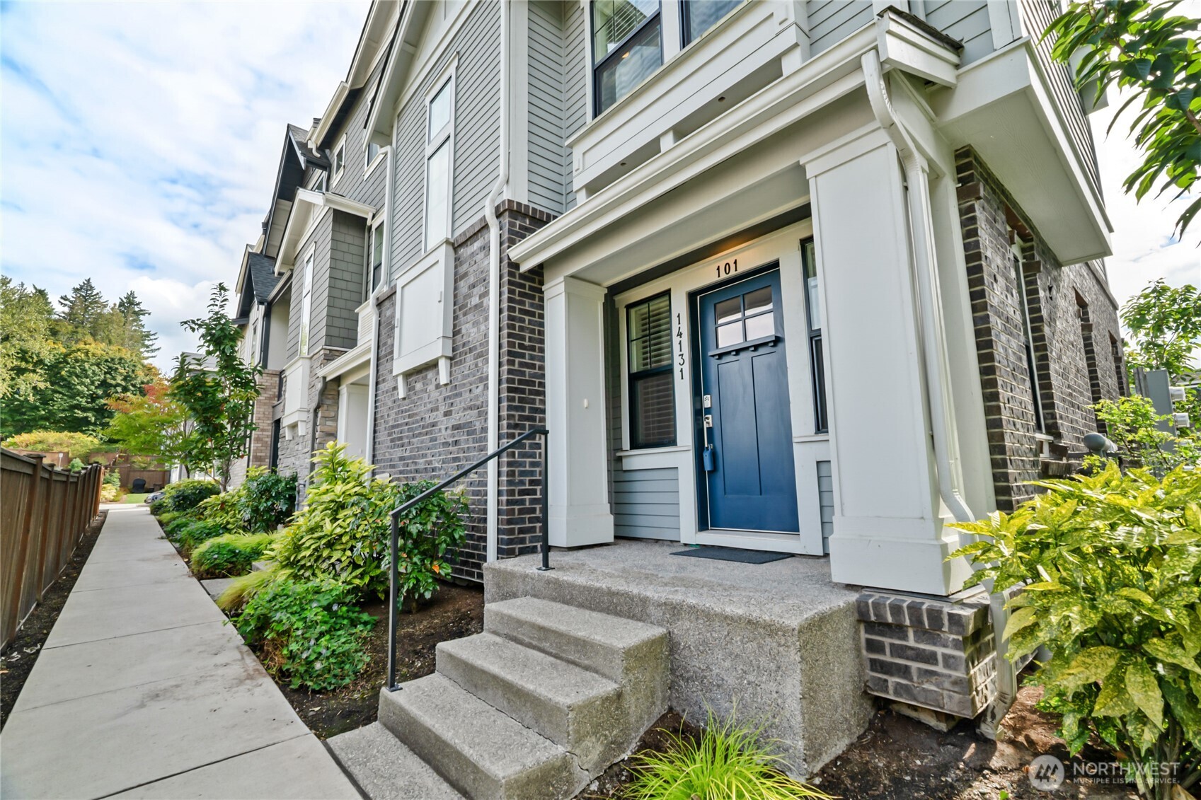 14131 266th Avenue NE 101