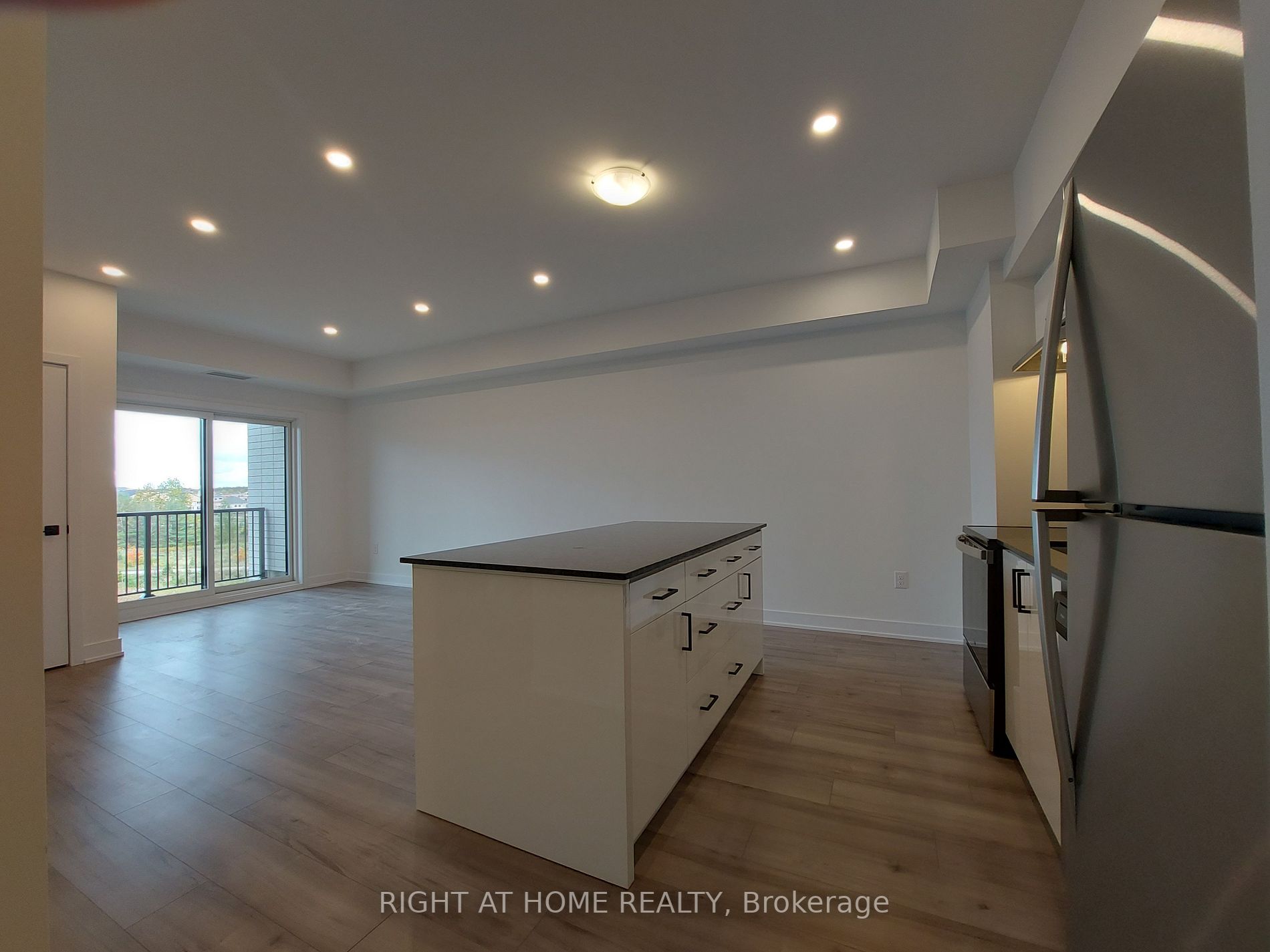 1 Chef Lane 304