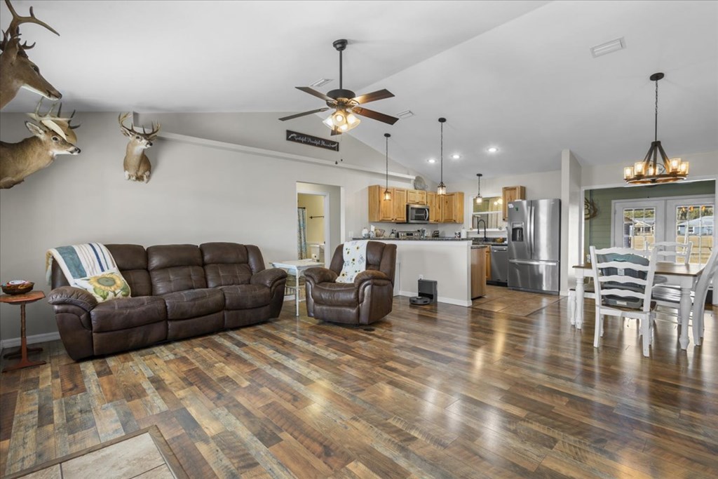 7291 NW 160th St