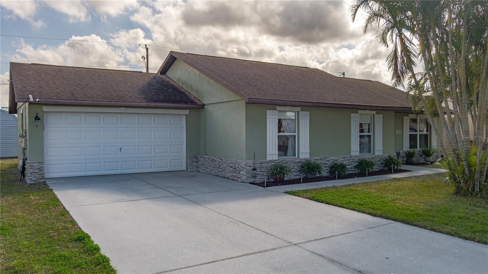 1406 14th Street Court W