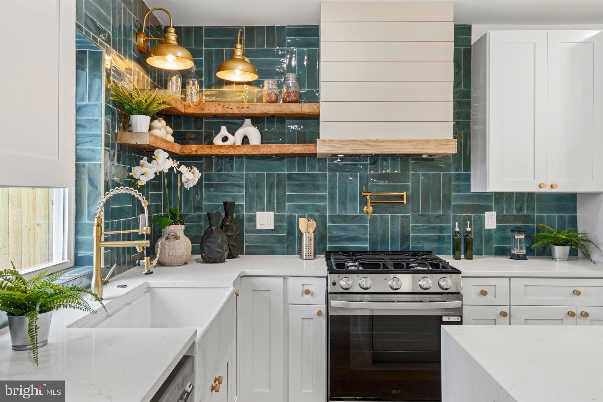 1530 N Lawrence Street