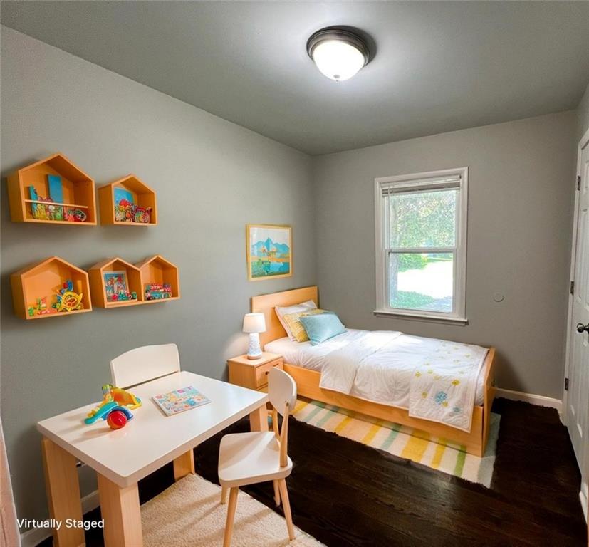 3407 S Claremont Avenue