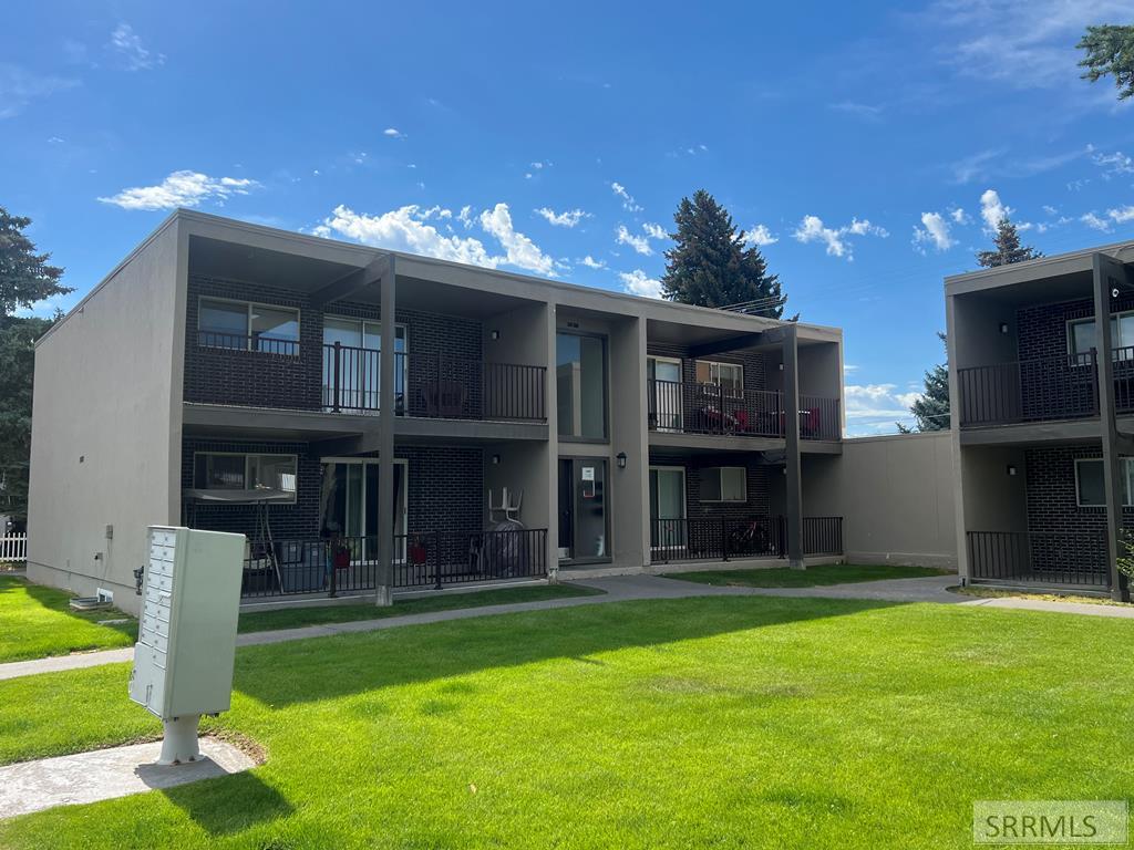1460 Benton Street16 