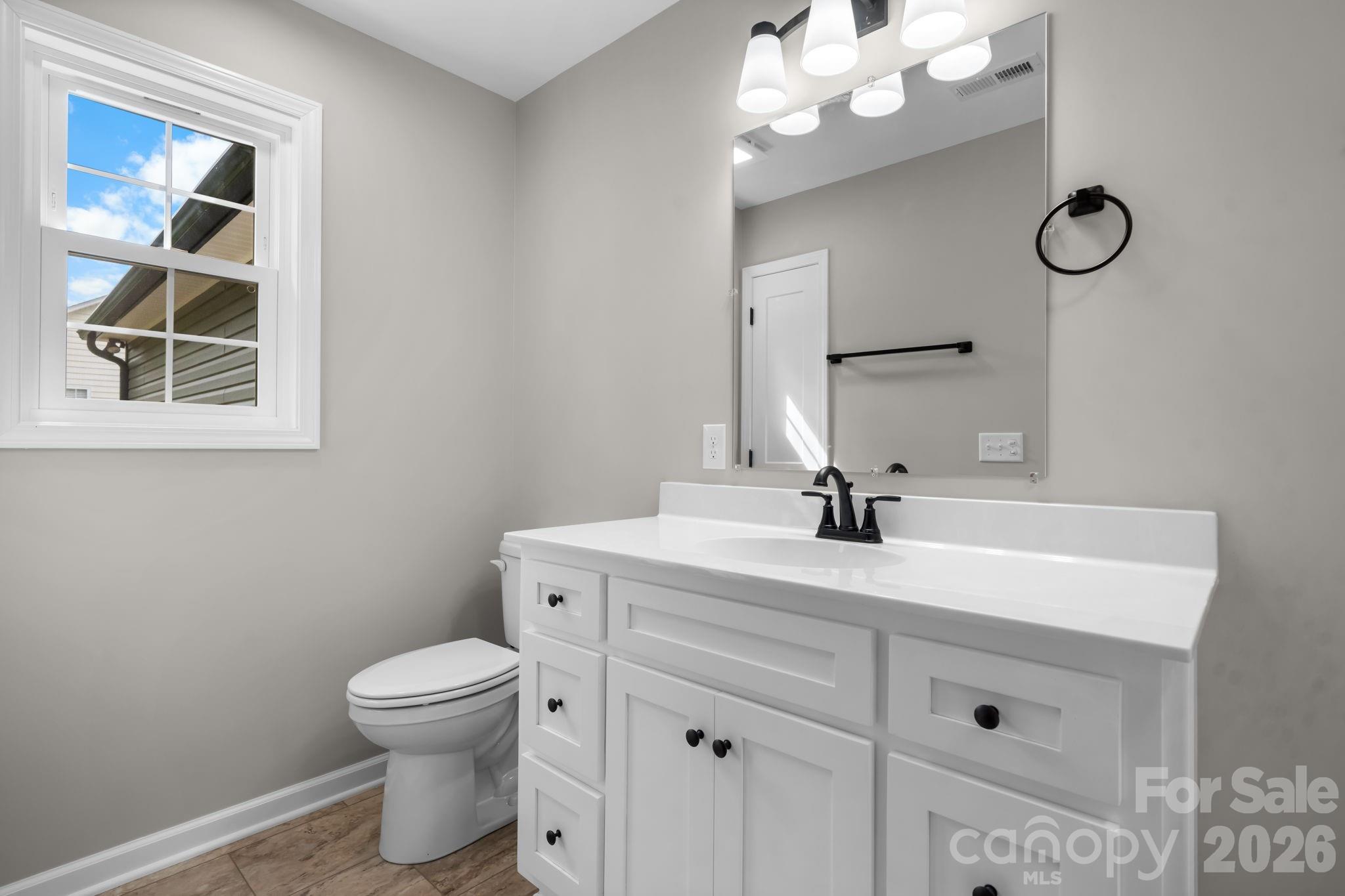 128 Buck Shoals Circle