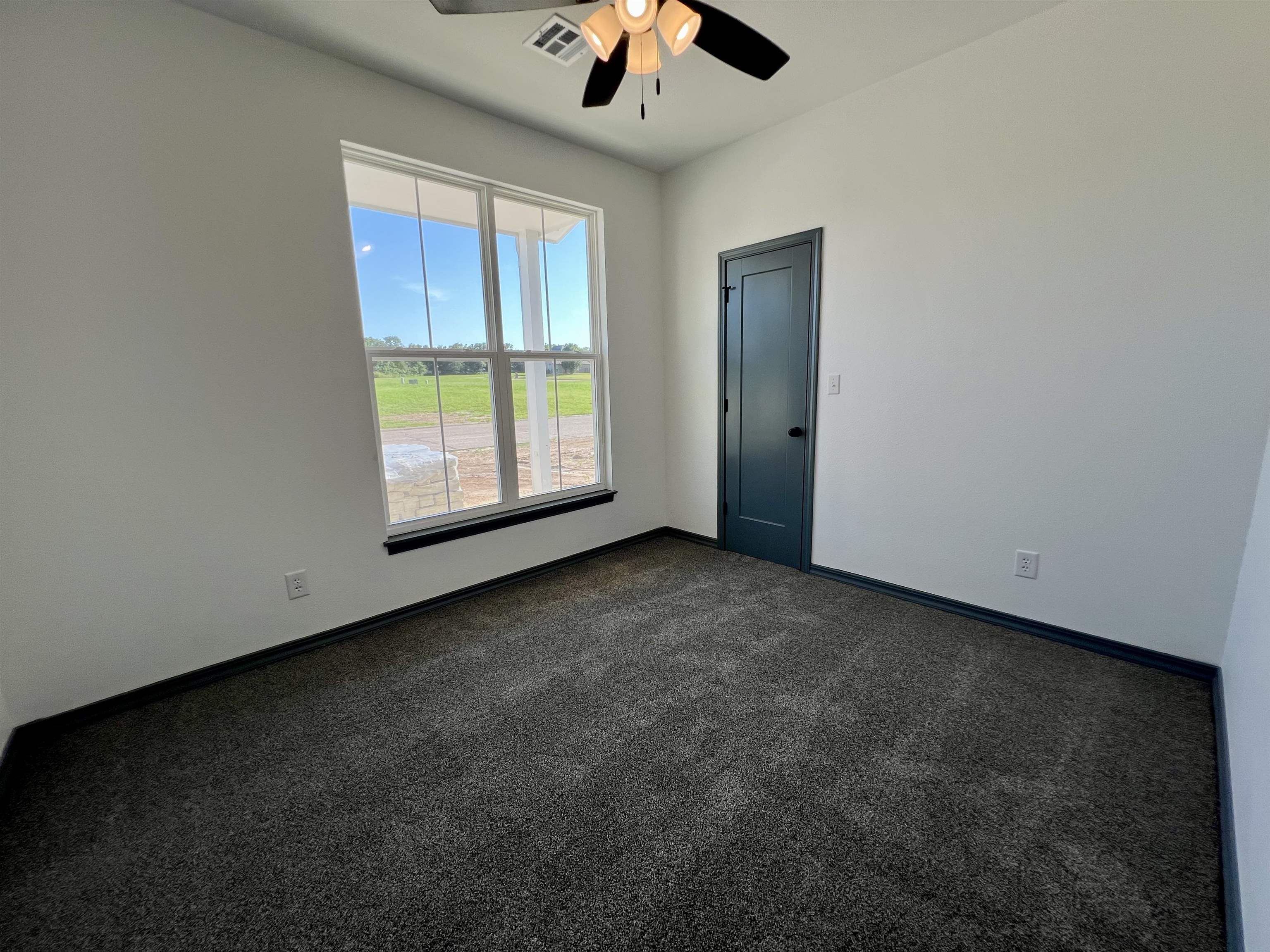 214 Castle Pines Dr