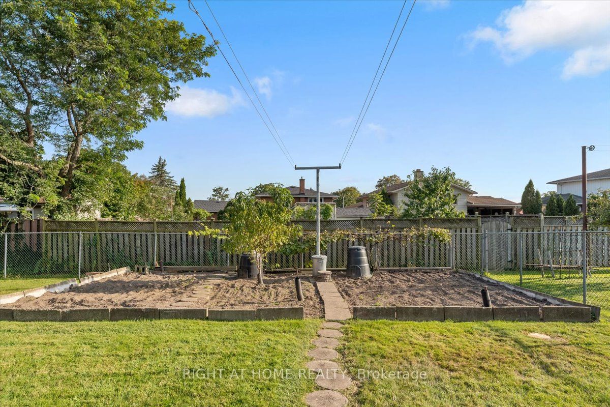 52 Wellbrook Blvd