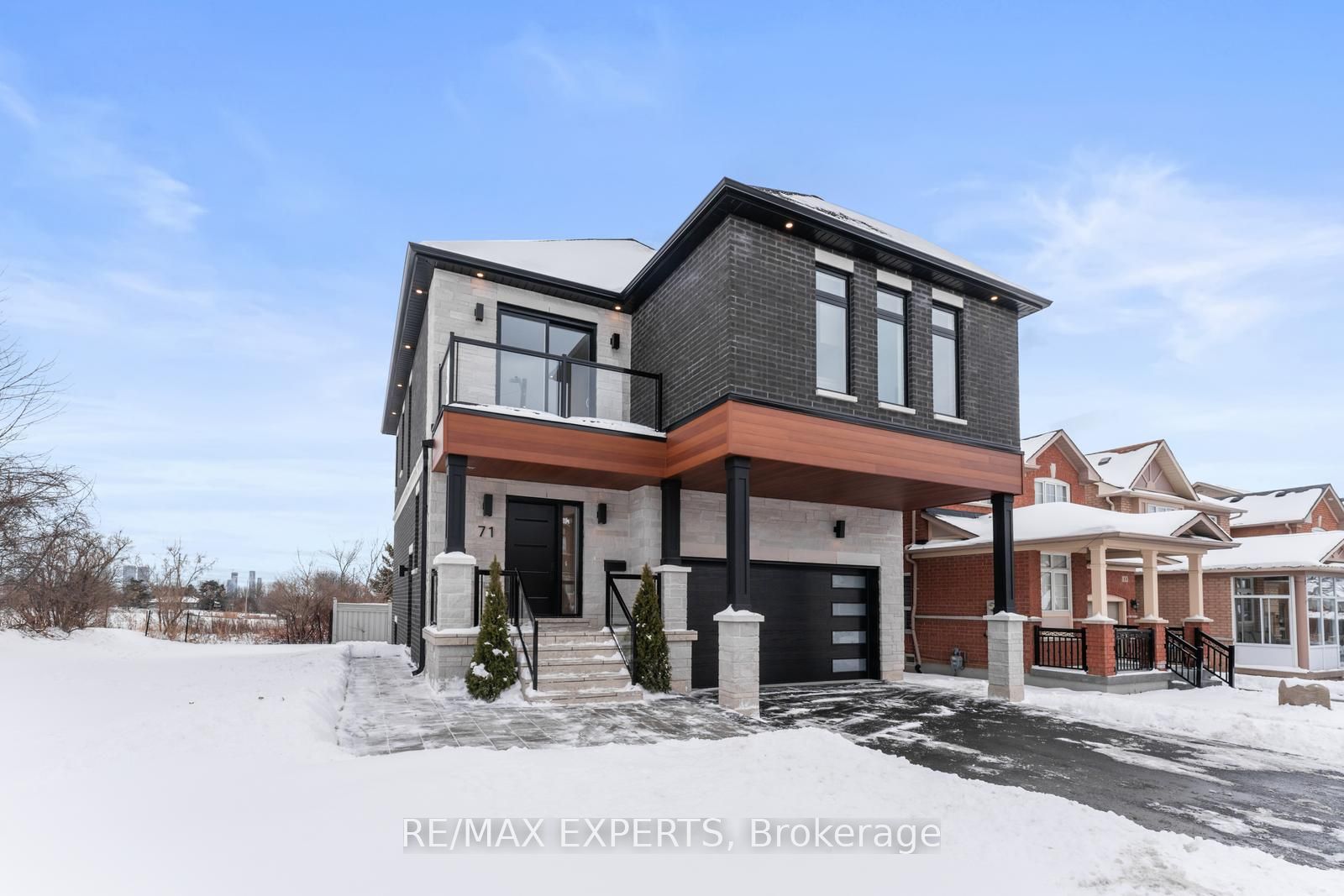 71 Hawkview Blvd