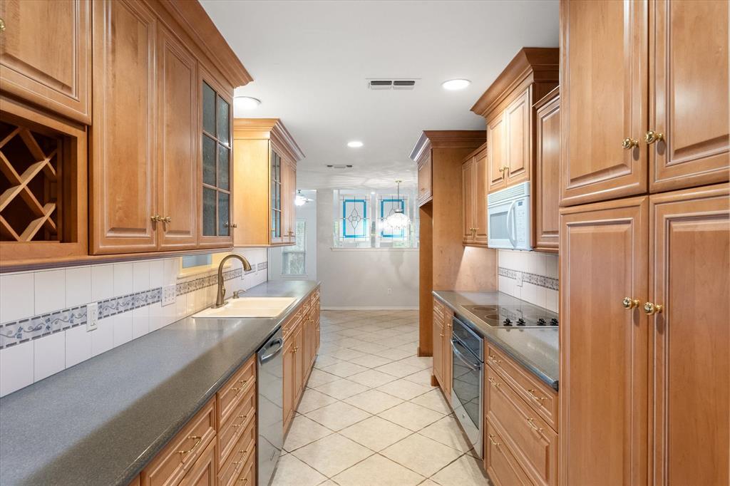 3408 Lynnwood Drive