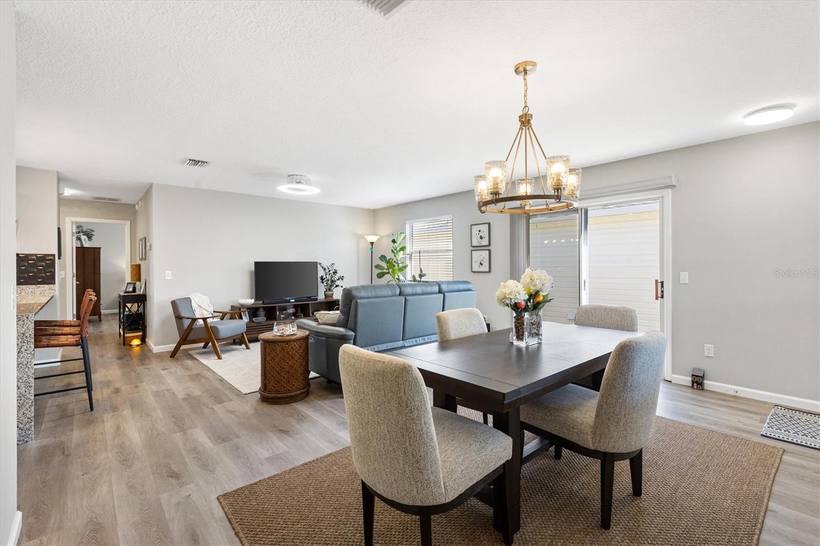 2737 Craven Way