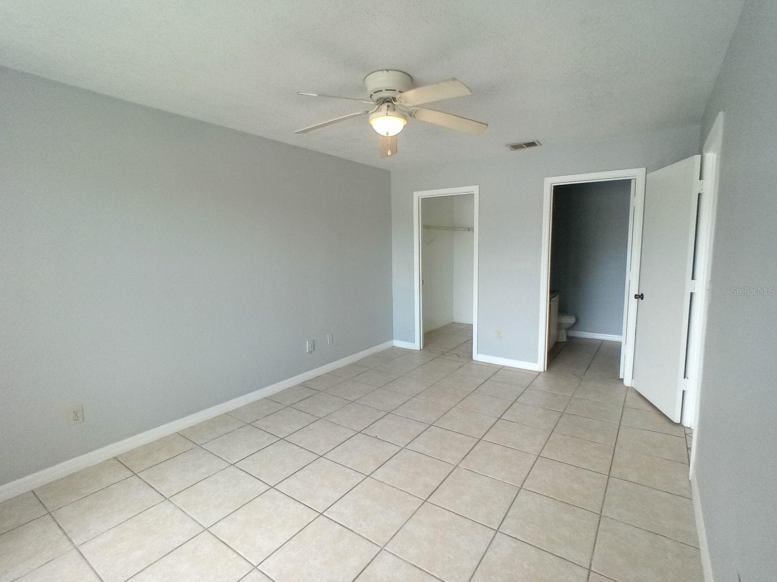 2550 N Alafaya Trail 4305