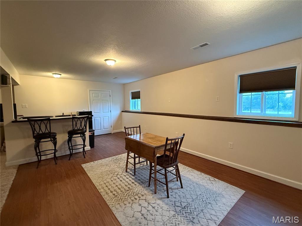 5752 Clear Creek