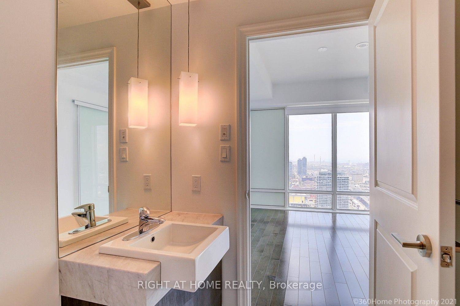 8 The Esplanade 4510