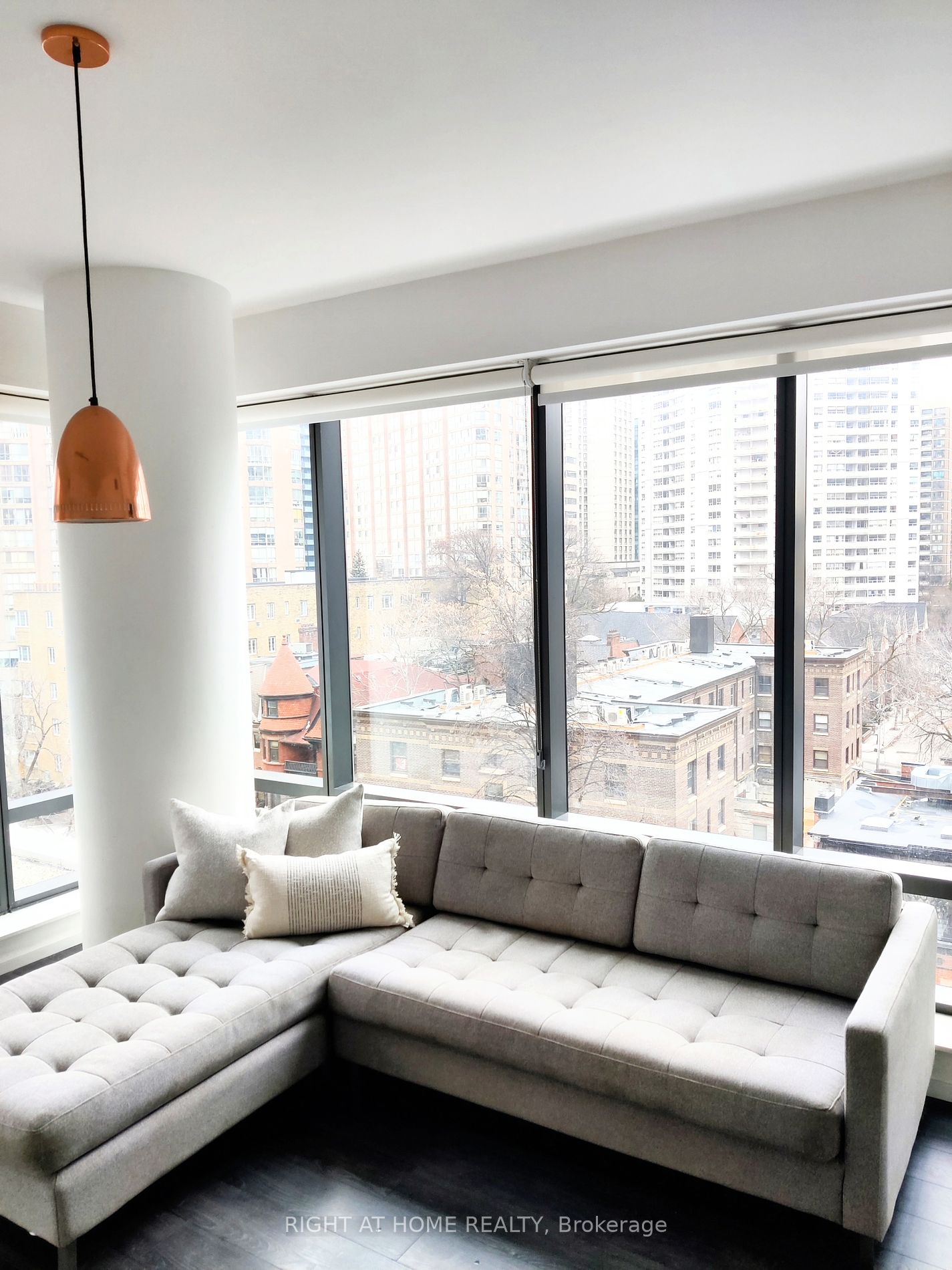 5 St Joseph St 608