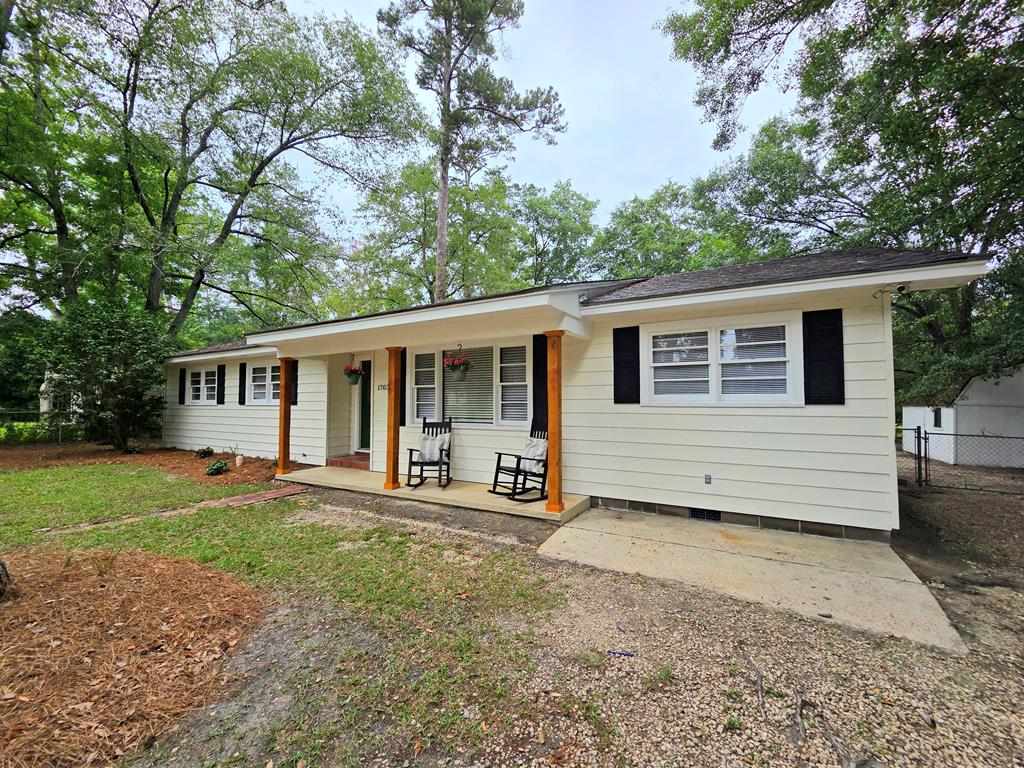 Welcome home to this 4-bedroom, 2-bathroom residence situated in one of the Thomasville unbeatable locations! The ranch has a spacious living and dining room with an open concept. The cozy kitchen offers stainless appliances and white cabinetry. The home has a large laundry room which could double as a mud room or home office. Offering the perfect balance of suburban tranquility and urban convenience, this home puts you minutes away from schools, downtownThomasville, Publix shopping center,restaurants, and easy commuter access. The fenced backyard is perfect for gatherings, barbecues and pets. Whether you are a growing family or love to entertain, this property delivers on every front. Call your favorite agent today for a showing. Seller is licensed G.A.R.E. #411379