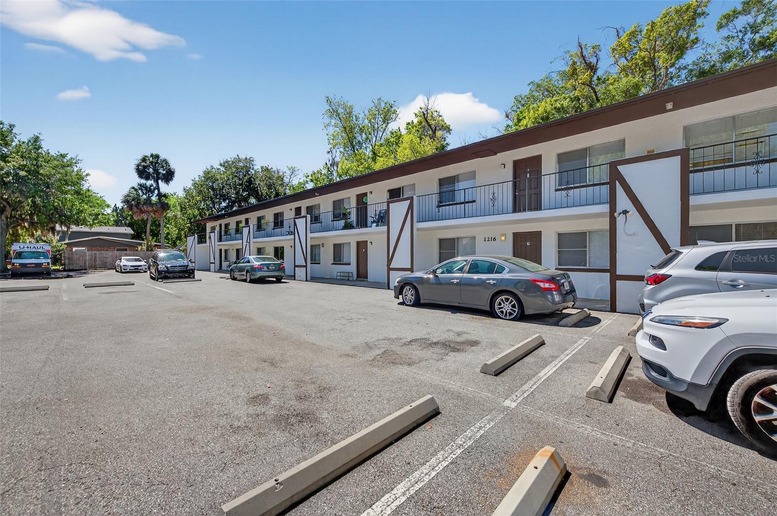 1216 Kennedy Road