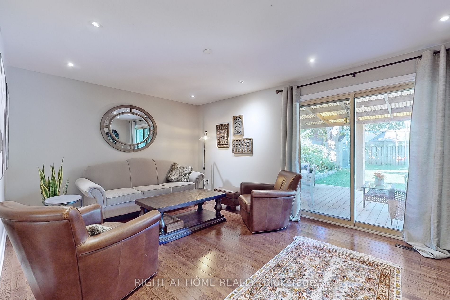 12 Plaisance Rd