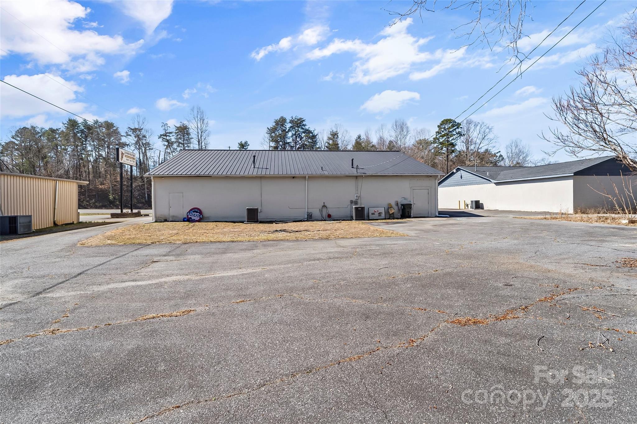 2994 Hickory Boulevard