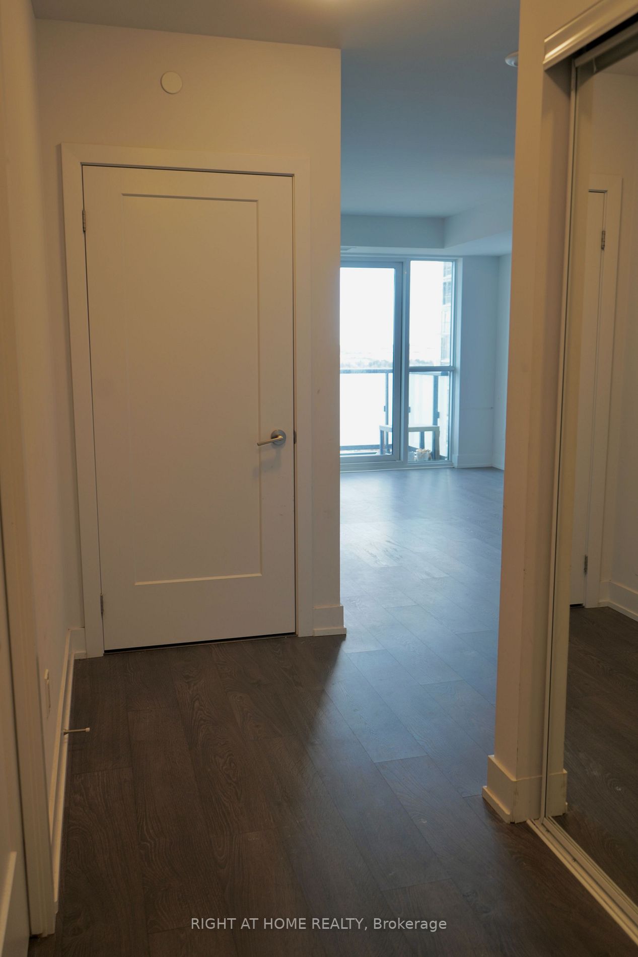 2550 N Simcoe St 1109