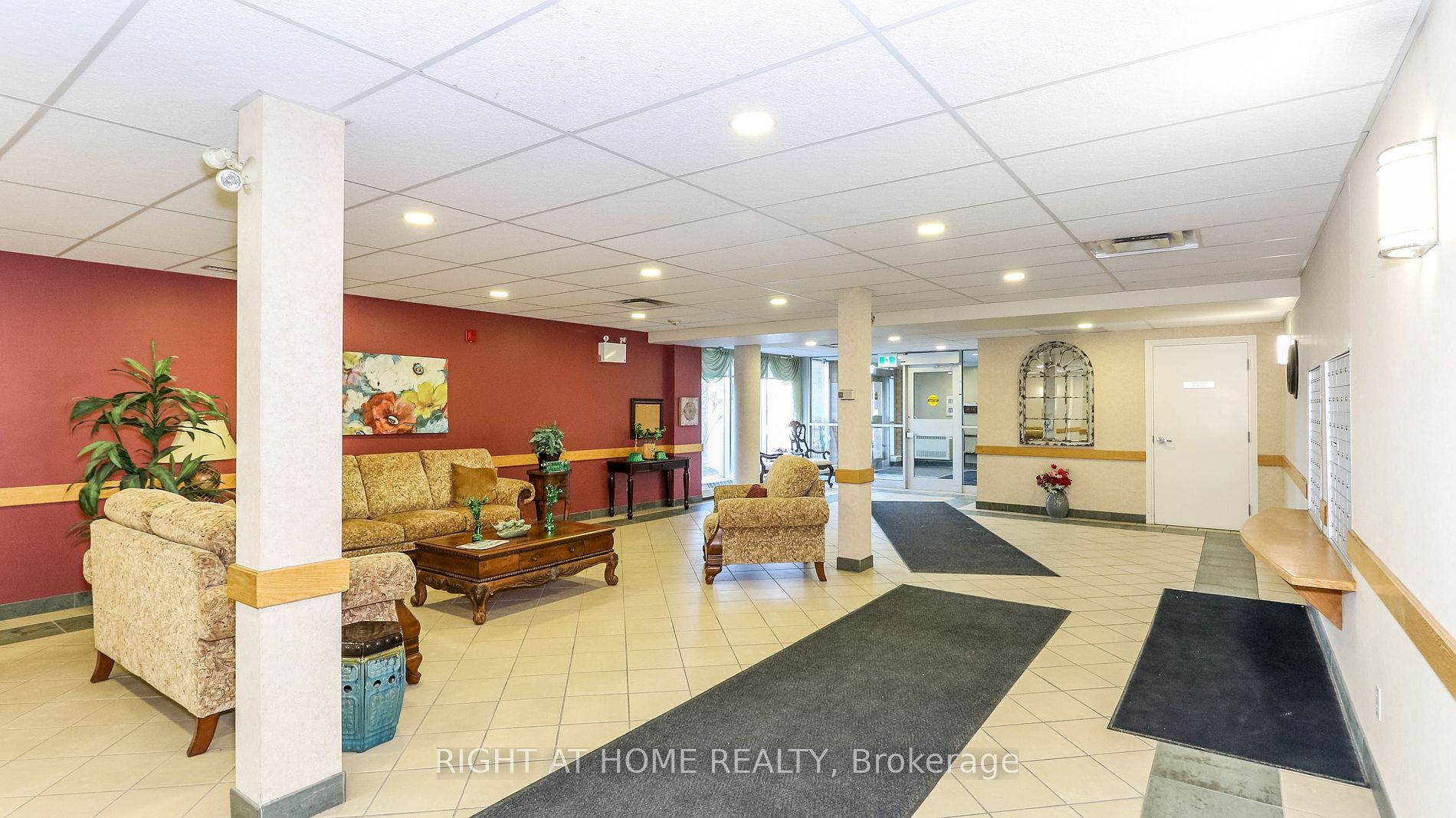 94 Dean Ave 107