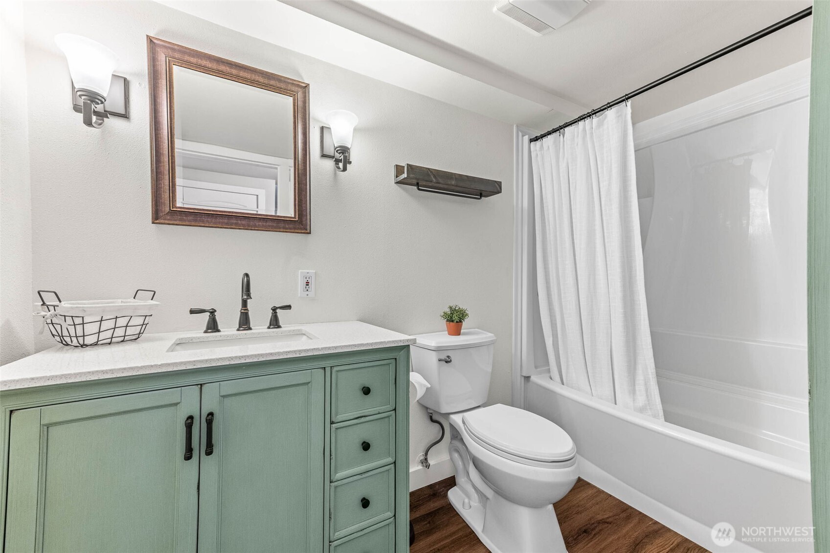 2809 Moorelands Avenue NW