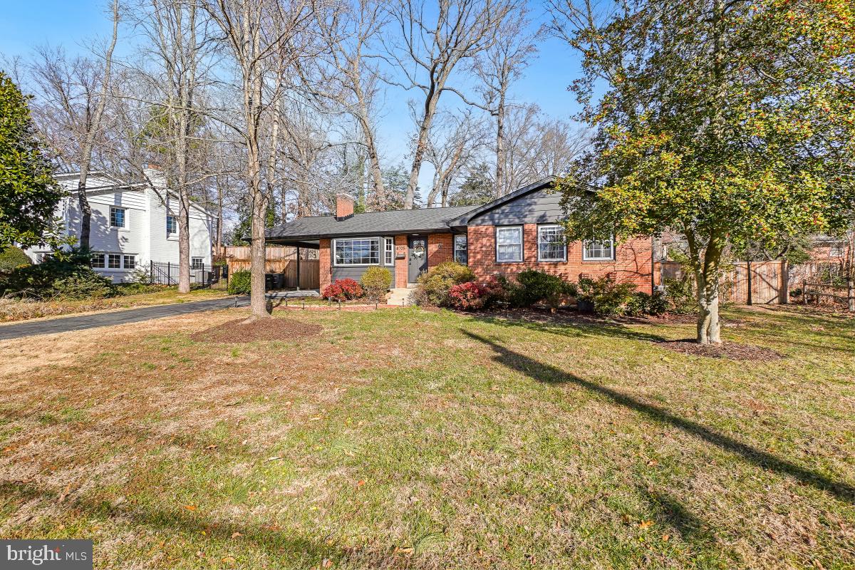 8705 Stockton Parkway