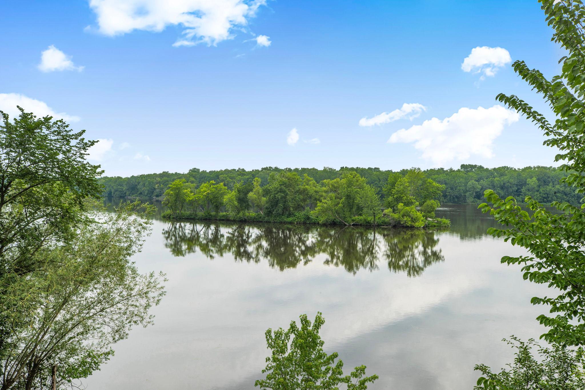 10315 Ferry Point Place NW