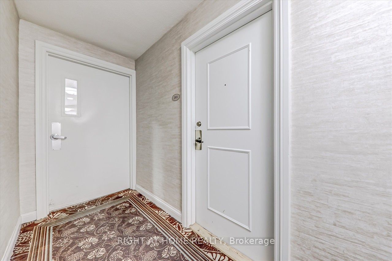 20 Edgecliff Gfwy 203