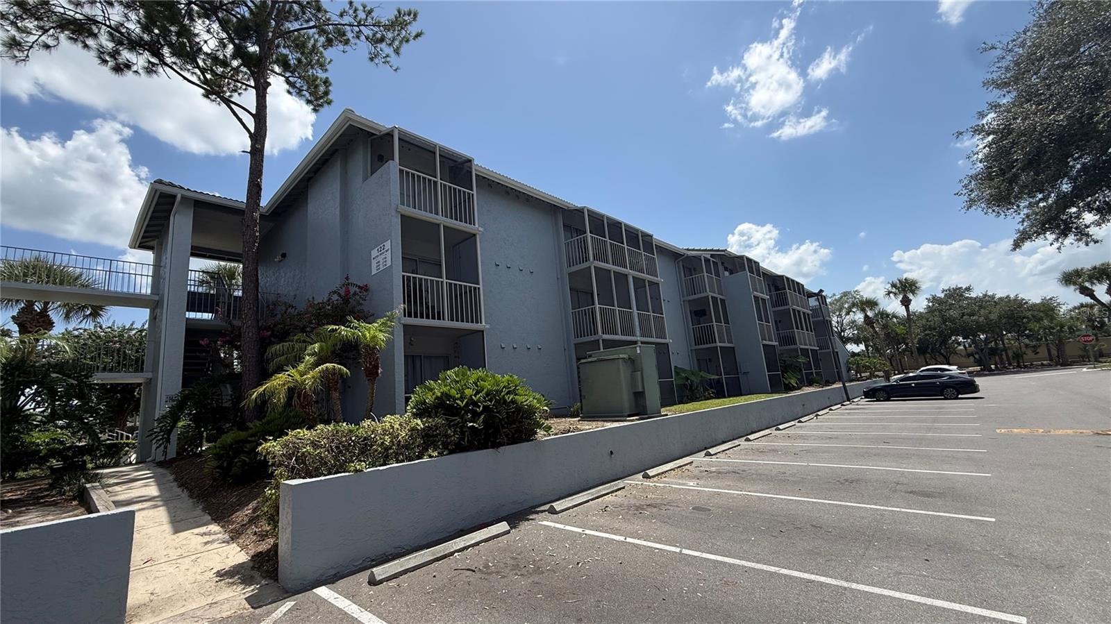 122 Water Front Way 340