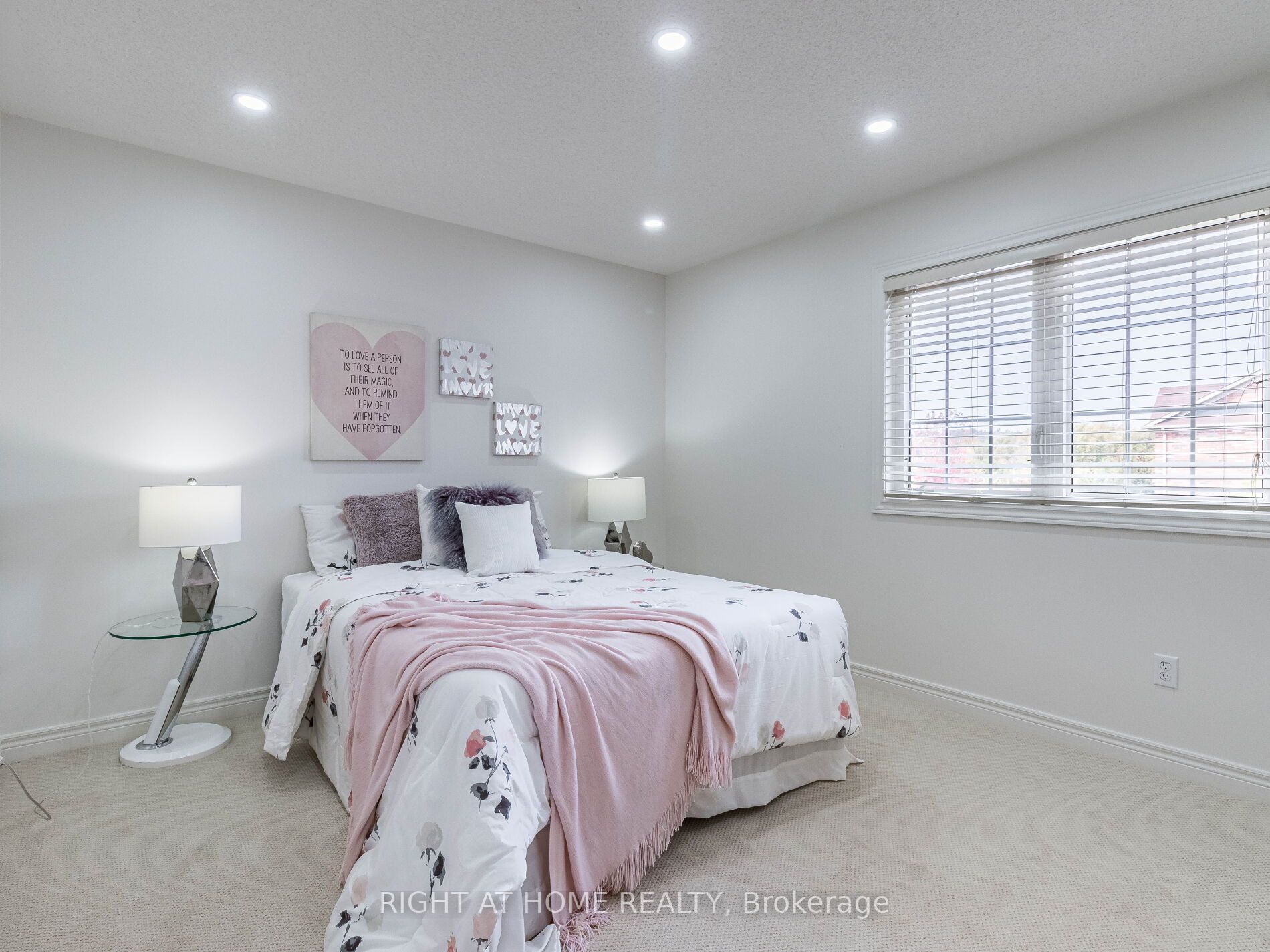 280 Wrigglesworth Cres