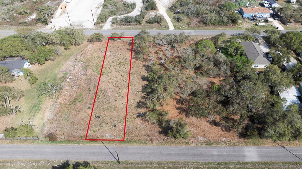 !!!!OWNER FINANCING AVAILABLE!!! 50' x 216' Ready for your Rockport Retreat! Bring your RV or build your coastal cottage. There's room for all your toys too! Also available is 1115 San Antonio $49,000 and, 1123 San Antonio $59,000 and 1127 San Antonio $59,000