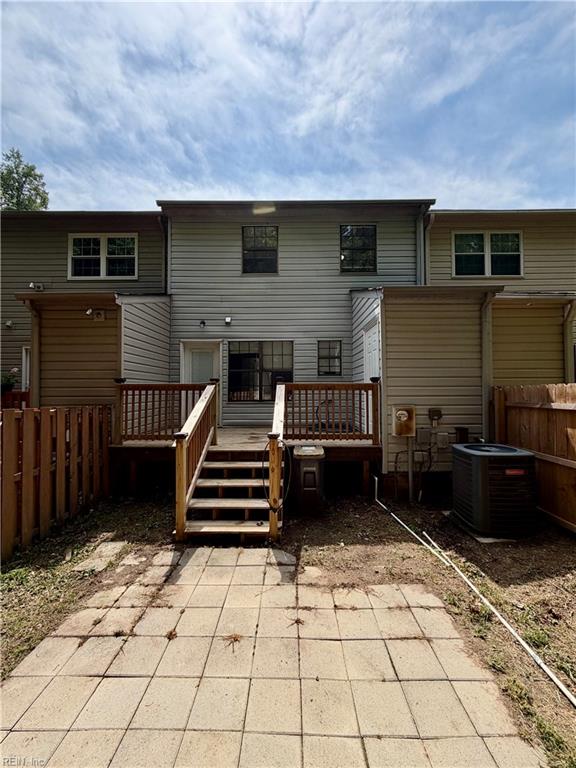 1626 Angel Court