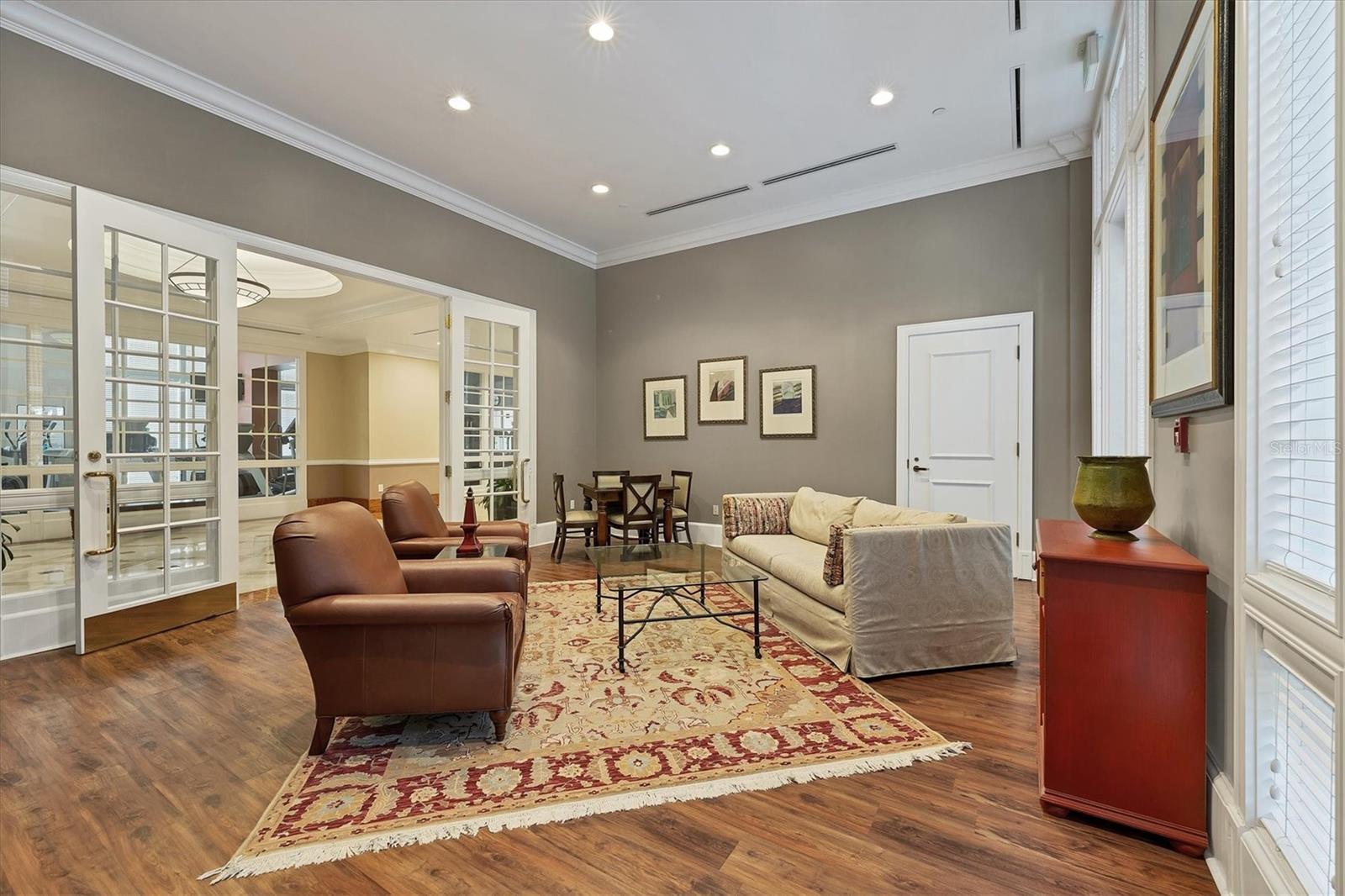750 N Tamiami Trail PH6